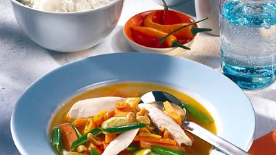 Asiatischer Eintopf Rezept - Foto: House of Food / Bauer Food Experts KG