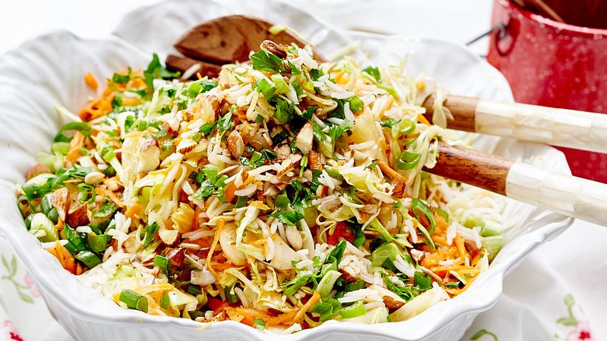 Asiatischer Kraut-Reis-Salat Rezept - Foto: House of Food / Bauer Food Experts KG