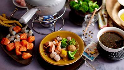 Asiatisches Brühfondue Rezept - Foto: House of Food / Bauer Food Experts KG