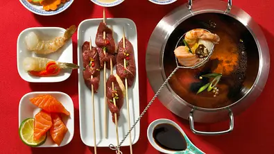 Asiatisches Fondue Rezept - Foto: LECKER @ Bauer Media Group