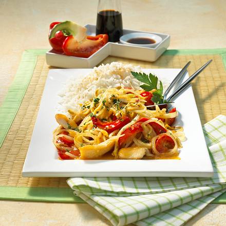 Asiatisches Reisgericht mit Hähnchenfilet Rezept