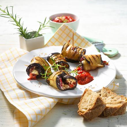 Auberginen-Feta-Röllchen Rezept