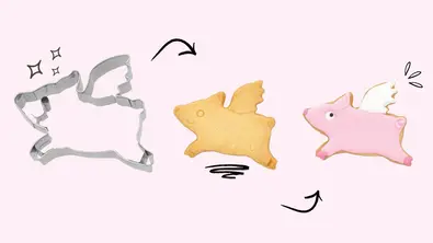 Ausstechform von einem fliegenden Schwein, als gebackenes Plätzchen und als dekoriertes Weihnachtsplätzchen mit rosa Zuckerguss - Foto: LECKER @ Bauer Media Group / PR
