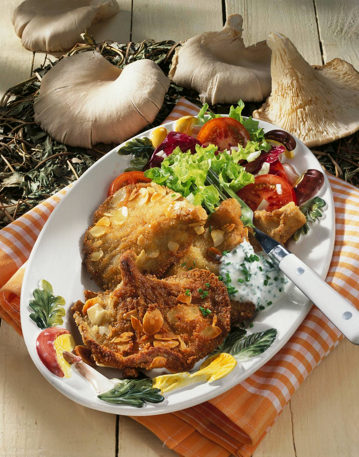 Austernpilz-Schnitzel mit Salat & Dip Rezept