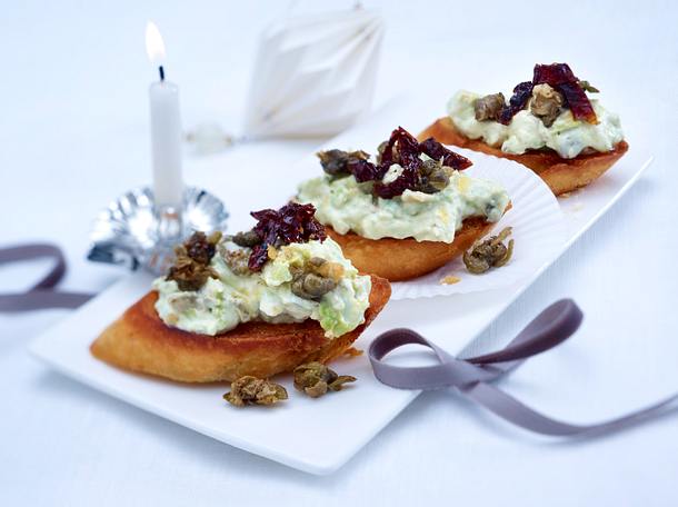Avocado-Bruschetta mit Kapern Rezept Avocado-Bruschetta mit Kapern Rezept