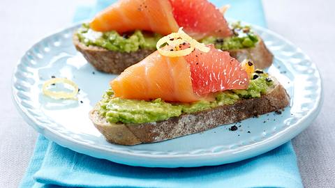Avocado-Lachs-Canapées Rezept - Foto: House of Food / Bauer Food Experts KG