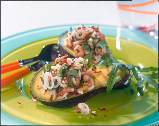 Avocado mit Reis-Krabbensalat Rezept Avocado mit Reis-Krabbensalat Rezept