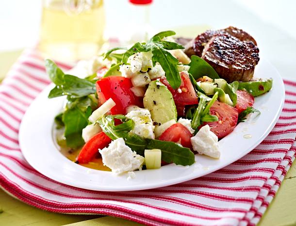 Avocado-Salat & Schweinemedaillons Rezept Avocado-Salat & Schweinemedaillons Rezept