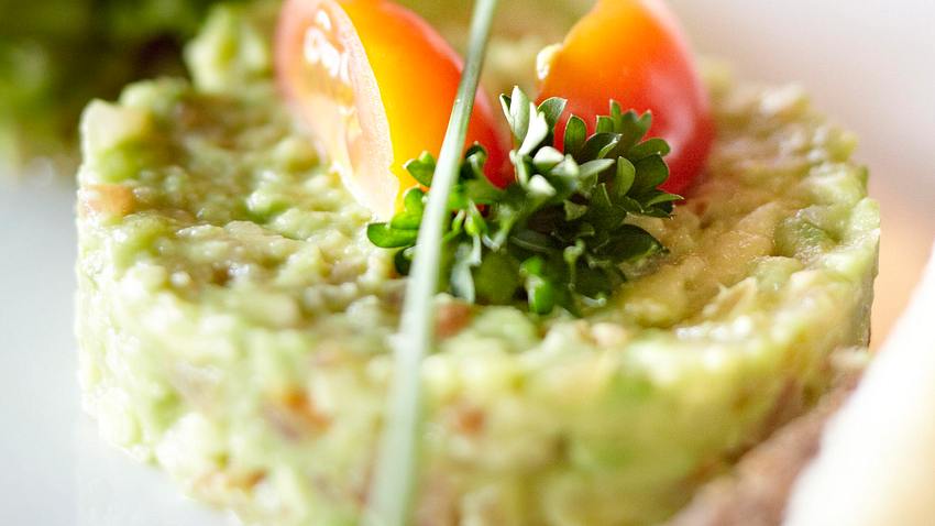 Avocado-Tomaten-Tatar Rezept - Foto: House of Food / Bauer Food Experts KG