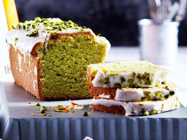 Avocadokuchen mit Limettenguss und Pistazien Rezept