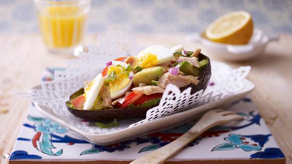 Avocadosalat mit Thunfisch und Ei Rezept - Foto: House of Food / Bauer Food Experts KG