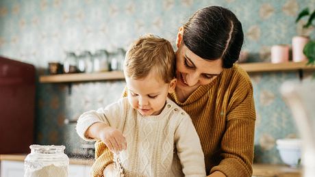 Backen mit Kindern - Foto: iStock / AnVr