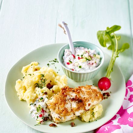 Backfisch mit leichter Remoulade und Buttermilch-Stampf Rezept Backfisch mit leichter Remoulade und Buttermilch-Stampf Rezept