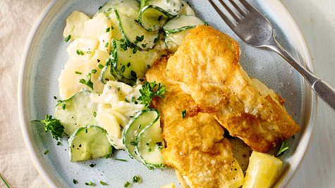 Backfisch zu fixem Kartoffelsalat Rezept - Foto: House of Food / Bauer Food Experts KG