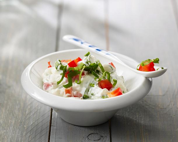 Bärlauch 4x anders: Bärlauch-Schmanddip Rezept Bärlauch 4x anders: Bärlauch-Schmanddip Rezept
