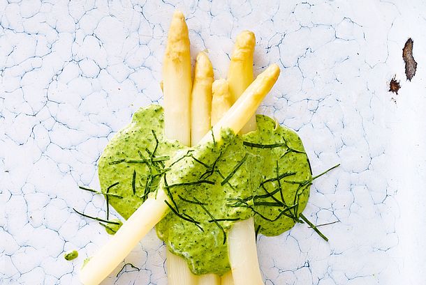Schnelle Spargelsoße: Bärlauch Mayo Rezept Schnelle Spargelsoße: Bärlauch Mayo Rezept