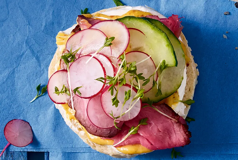 Bagel Roastbeef-Schmankerl Rezept Bagel Roastbeef-Schmankerl Rezept