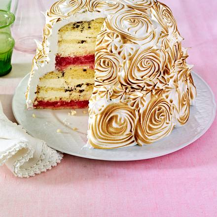 Baiser-Schichttorte mit Rhabarber Rezept