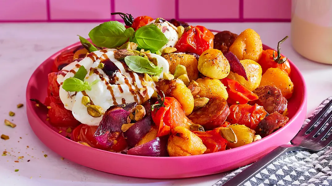 Baked Gnocchi vom Tomaten-Blech Rezept - Foto: LECKER @ Bauer Media Group Baked Gnocchi vom Tomaten-Blech Rezept - Foto: LECKER @ Bauer Media Group