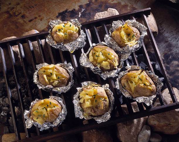 Baked potatoes mit Thymianöl Rezept