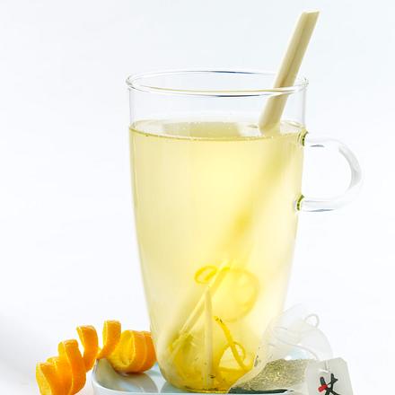 Bambustee mit Zitronengras und Orange Rezept
