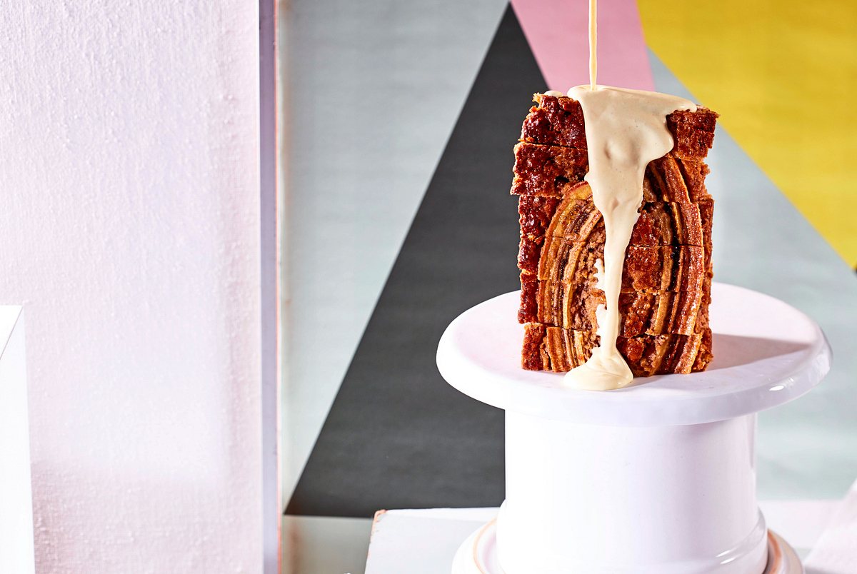 Banana-Bread-Art mit Vanillesößchen-Attributen Rezept