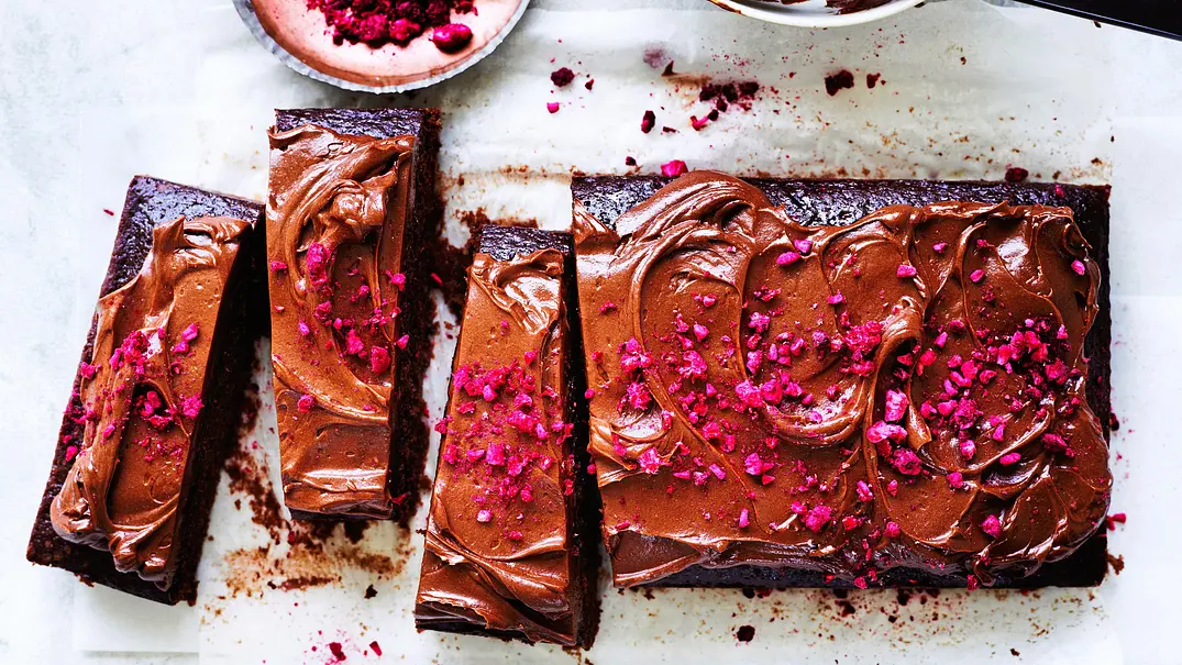 Banana-Brownie-Bars Rezept - Foto: LECKER @ Bauer Media Group Banana-Brownie-Bars Rezept - Foto: LECKER @ Bauer Media Group