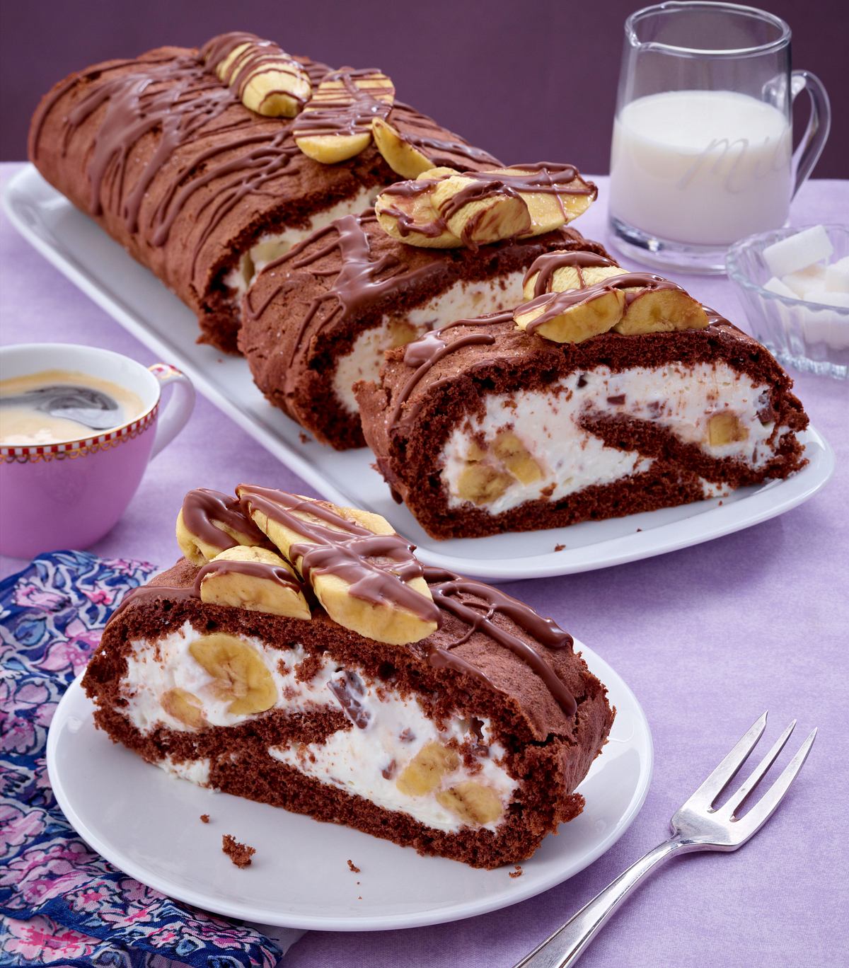 Banana-Split Biskuitrolle Rezept