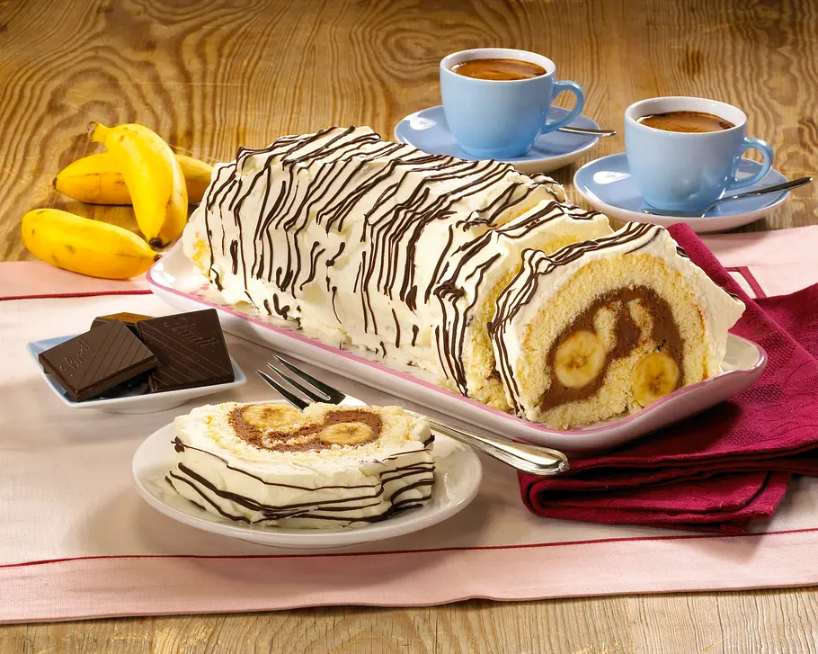 Banana-Split Biskuitrolle Rezept