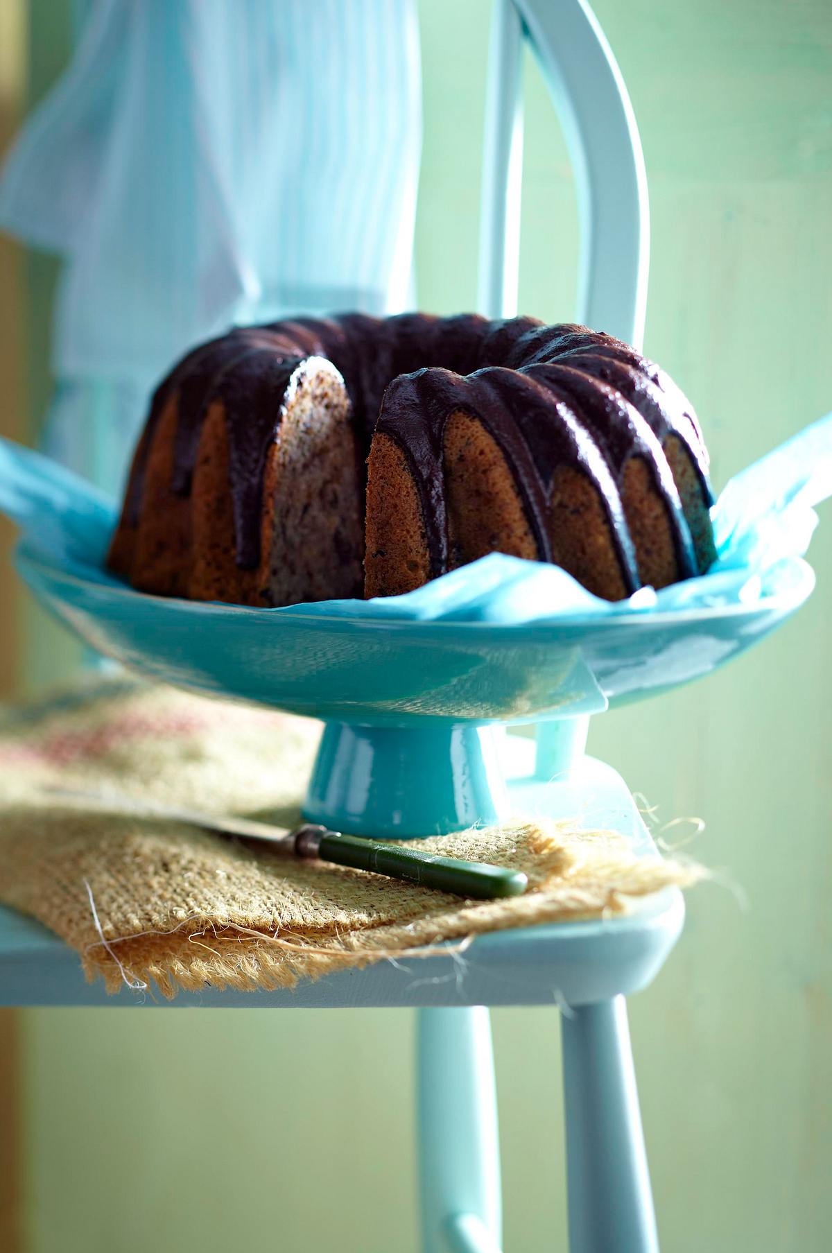 Bananen-Mandel-Schokokuchen mit Avocadoguss Rezept