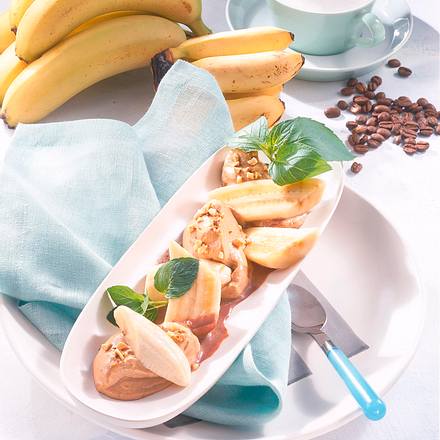Bananen mit Cappucino-Mandelschaum Rezept