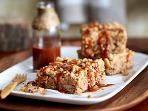 Karamellsoße selber machen - so geht's | LECKER