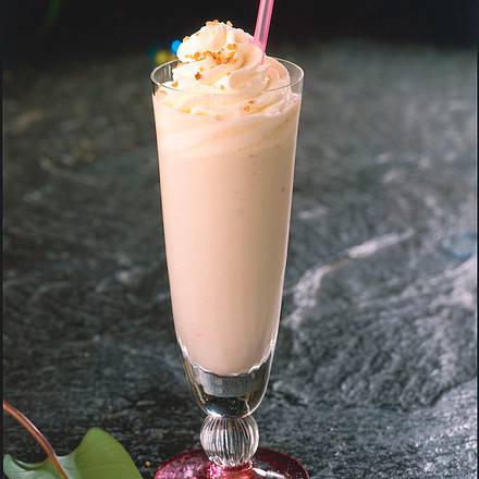 Bananenmilch mit Sahnehaube Rezept Bananenmilch mit Sahnehaube Rezept