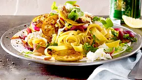 Bandnudeln mit karamellisierten Zitronenscheiben Rezept - Foto: LECKER @ Bauer Media Group Bandnudeln mit karamellisierten Zitronenscheiben Rezept - Foto: LECKER @ Bauer Media Group