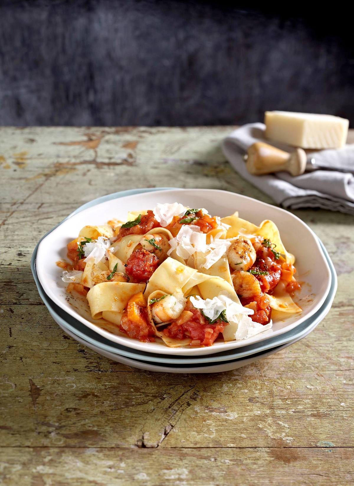 Bandnudeln mit Tomaten-Garnelen-Ragout (Christian Henze) Rezept