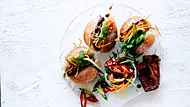 Banh-mi-Burger ganz ohne Hack Rezept - Foto: LECKER @ Bauer Media Group