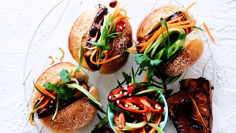 Banh-mi-Burger ganz ohne Hack Rezept - Foto: House of Food / Bauer Food Experts KG