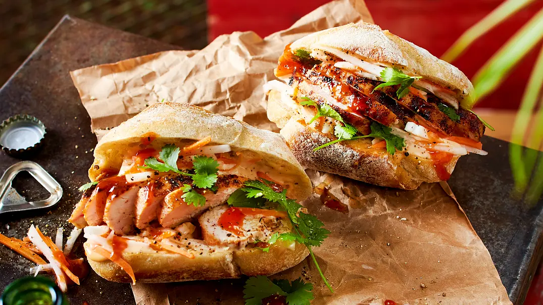 Bánh mì mit Streetfood-Mayo Rezept - Foto: LECKER @ Bauer Media Group Bánh mì mit Streetfood-Mayo Rezept - Foto: LECKER @ Bauer Media Group