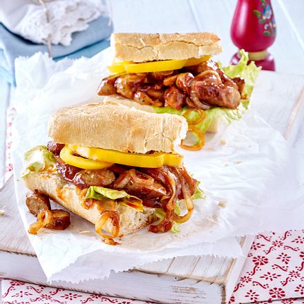 Barbecue-Sandwich mit Würstchen Rezept