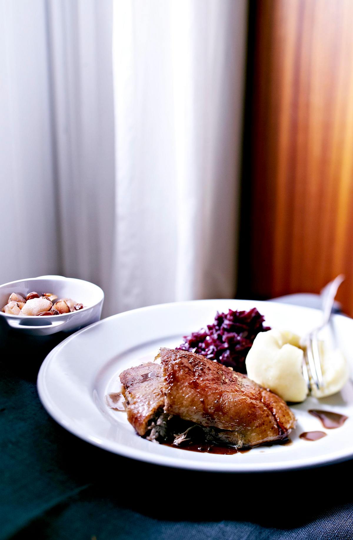 Bauernente mit Rotkohl und Kartoffelklößen Rezept