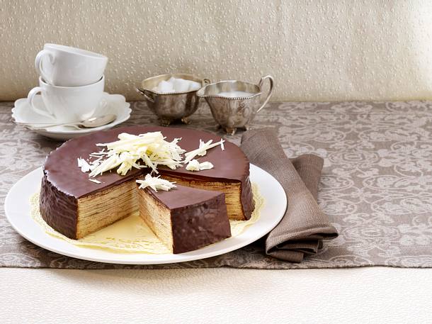 Baumkuchen-Torte Rezept | LECKER