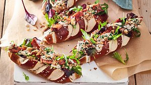 Bavaria-Hotdog mit Leberkäse-Füllung Rezept - Foto: House of Food / Bauer Food Experts KG