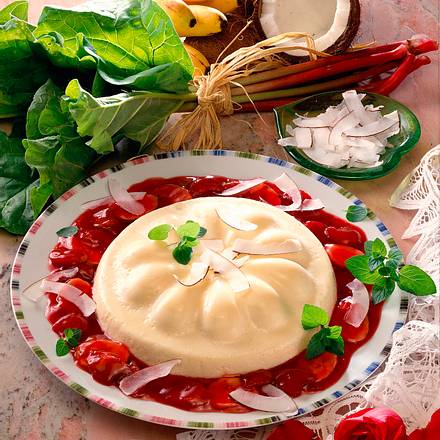 Bayerische Creme auf Rhabarber Rezept Bayerische Creme auf Rhabarber Rezept
