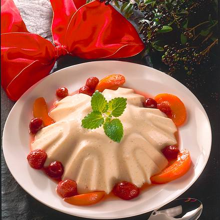 Bayerische Crûme mit Rumtopffrüchten Rezept