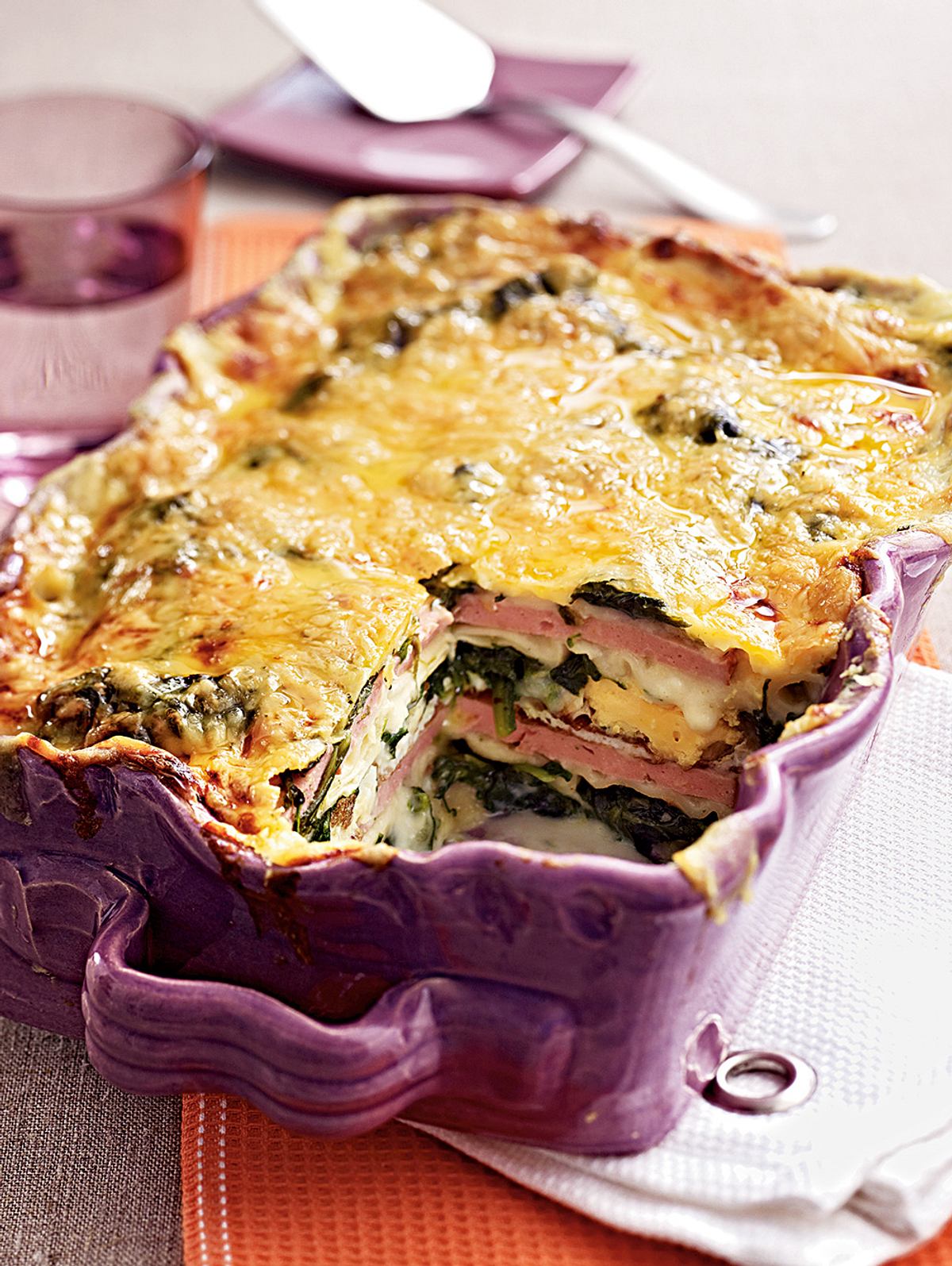 Bayernlasagne mit Leberkas Rezept