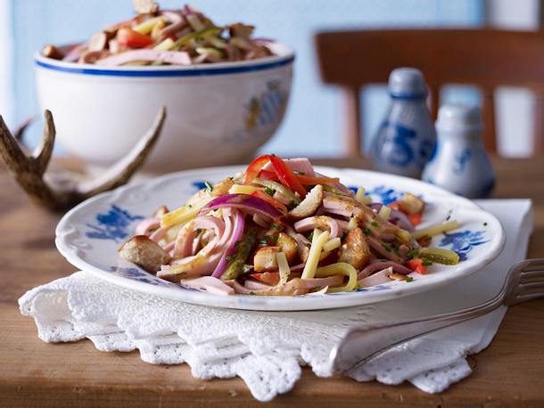 Bayrischer Wurstsalat Rezept Bayrischer Wurstsalat Rezept