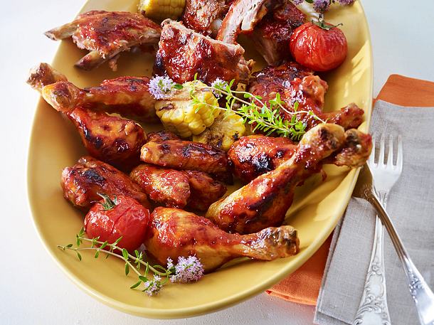 BBQ-Ribs & Hähnchenteile vom Grill Rezept BBQ-Ribs & Hähnchenteile vom Grill Rezept