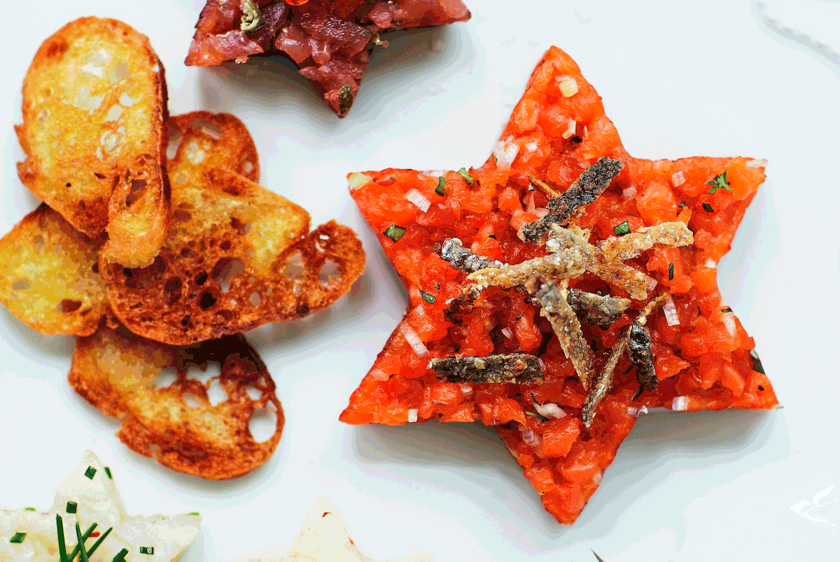 „Be a Star“-Fischtatar zu Röstbrot Rezept