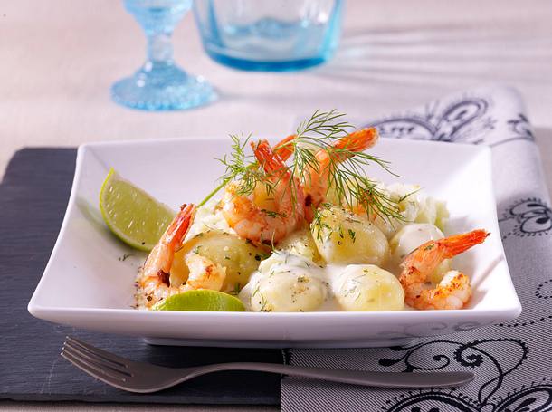Béchamelkartoffeln in Dillsahne mit Chinakohl und Scampi Rezept Béchamelkartoffeln in Dillsahne mit Chinakohl und Scampi Rezept
