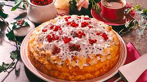 Becherkuchen mit Preiselbeersahne (Flinke Deern) Rezept - Foto: Neckermann